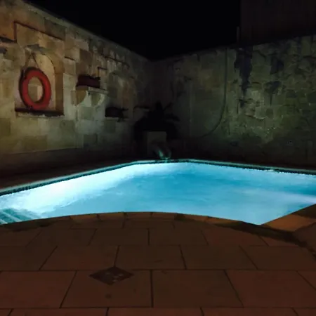Πανσιόν The Travellers Gozo Victoria
