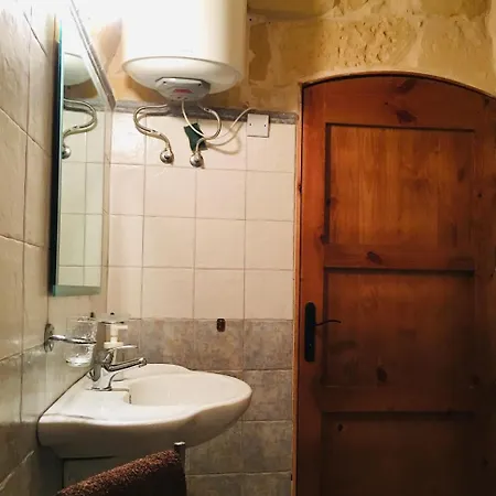 The Travellers Gozo 3* Victoria
