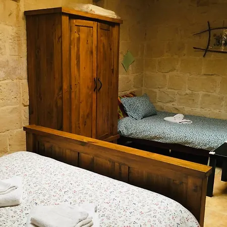 Πανσιόν The Travellers Gozo Victoria