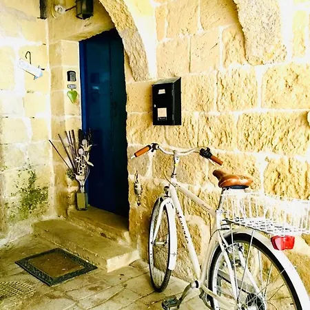 Πανσιόν The Travellers Gozo