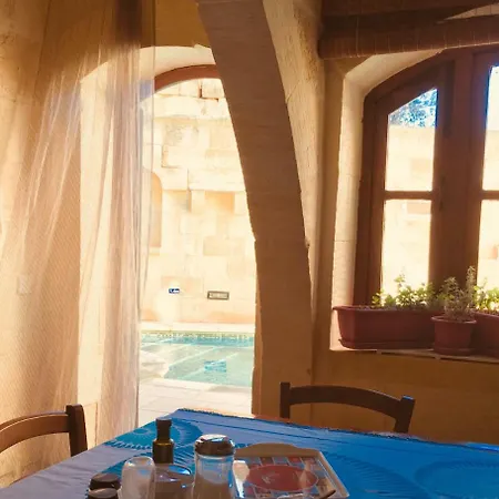 The Travellers Gozo 3* Victoria